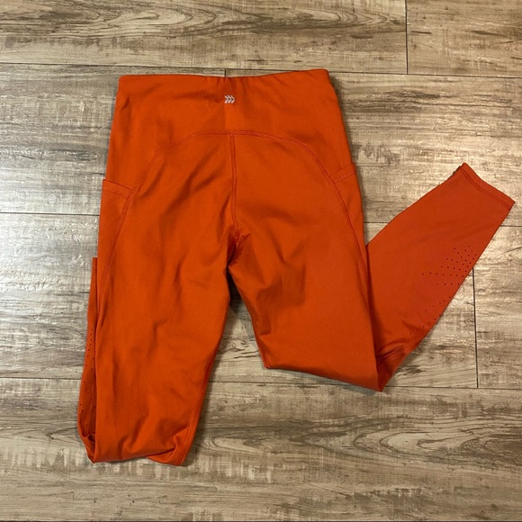 Rust Orange Target Leggings - Picture 3 of 5